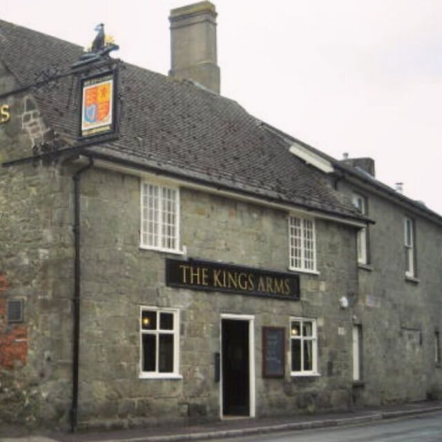 New Vacancy Alert! Fall in love with this large pub centrally located in Shaftesbury. Occupying a prominent position in the town centre, close to Gold Hill, this pub is currently 100% wet led but it has the facilities and scale to add a food offering, should the new Business Partner decide to. Find out more about the Kings Arms and apply online on our website (see links).
